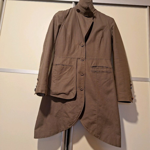 St- Martins trench coat like new, green, size M
