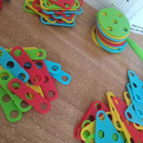 Battery-Powered Screwdriver Toy like new with shapes and screws