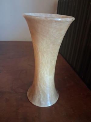 Decorative vase made of natural onyx stone, like new