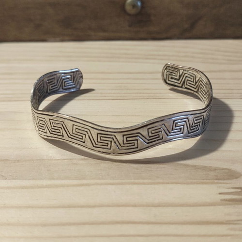 Meander bracelet cuff like new, silver steel unisex