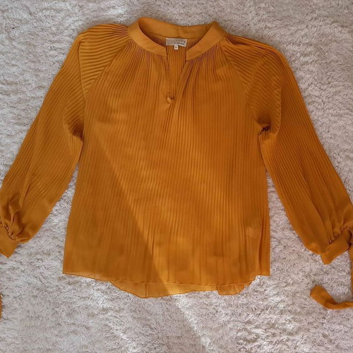 Lynne women's blouse like new, size XL