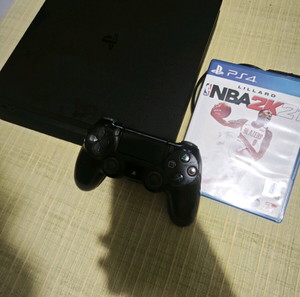 Sony PlayStation 4 Slim 1tb + NBA 2K21