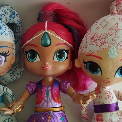 Shimmer and Shine 3 dolls used, pack