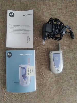 Motorola V66i μεταχειρισμένο με φορτιστή και 2 κινητά Samsung GT-S3550