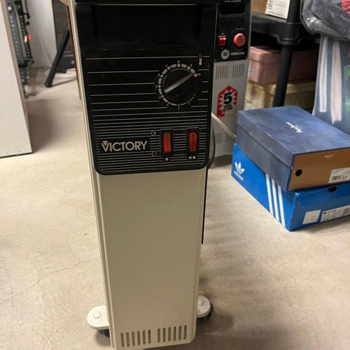 Oil radiator used, 2 pieces with 11 and 12 fins
