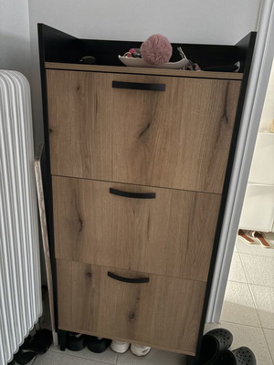 Shoe rack like new
