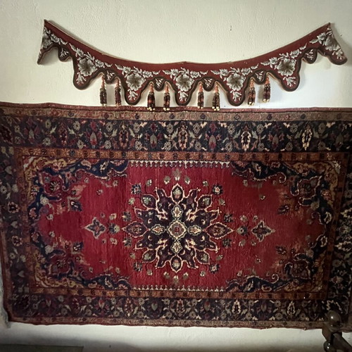 Handmade rug like new with traditional beaded element