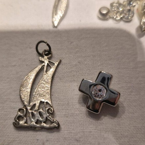 Decorative items new, various from collection
