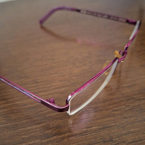 Oxydo eyeglass frame used with case