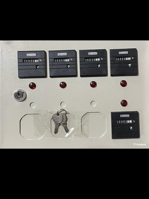 Heating autonomy panel new with 5 hour meters and key