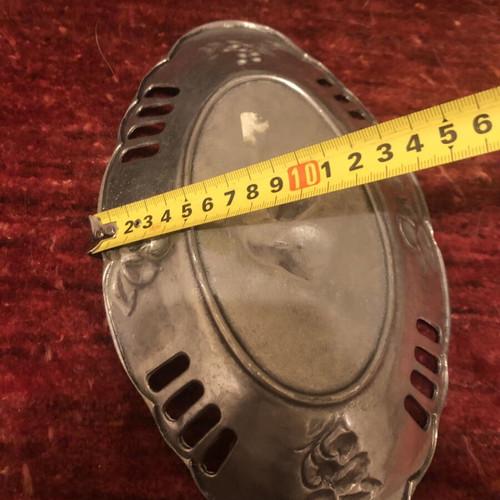 Small vintage fruit bowl tin, like new