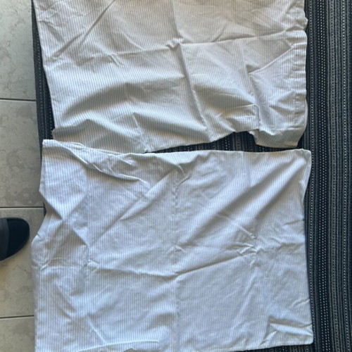 Striped pillowcases green and white set of 2 like new