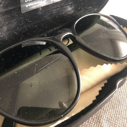 Rayban Broadway sunglasses used with minor lens scratches