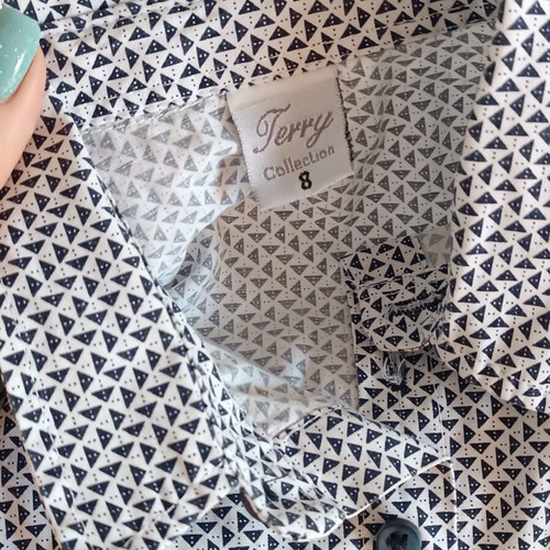 Boys shirt like new, dark blue and white, size 122-128