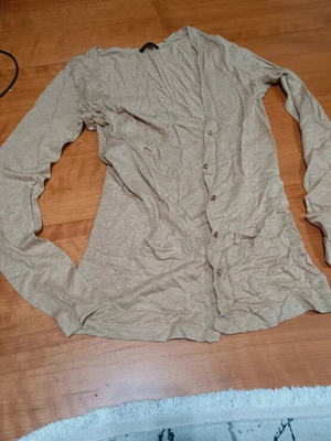 Cardigan like new, gold color, size M