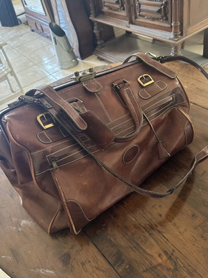 Bestlife leather travel bag used, antique, 0.50x0.33 m