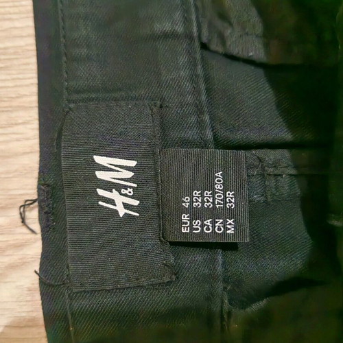 Ανδρικό υφασμάτινο παντελόνι κάπρι M H&M σαν καινούργιο, μαύρο