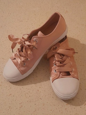 Airstep satin pink shoes size 38 like new