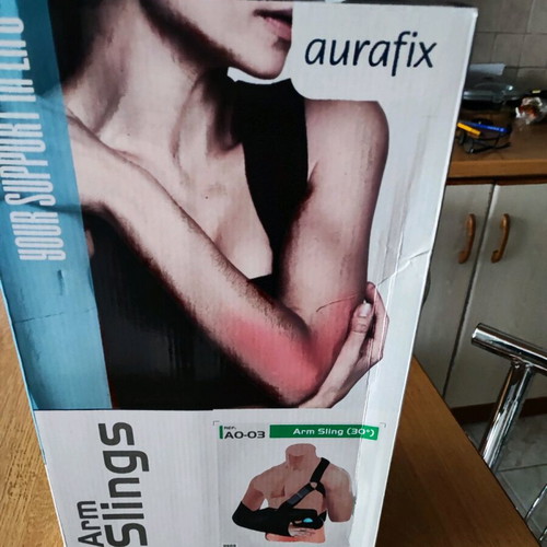 Shoulder immobilization brace