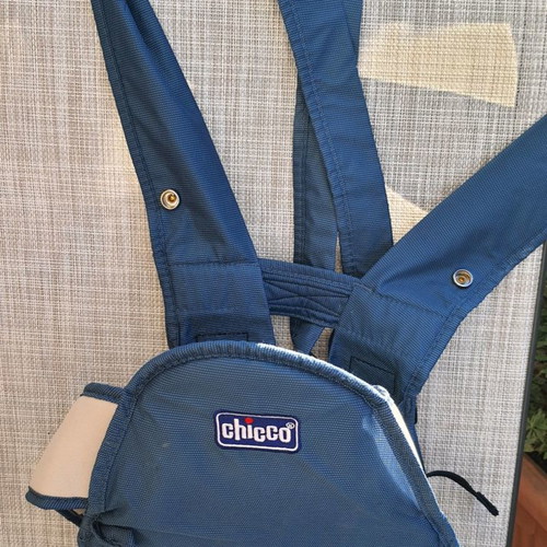 Chicco baby carrier used up to 9 kg