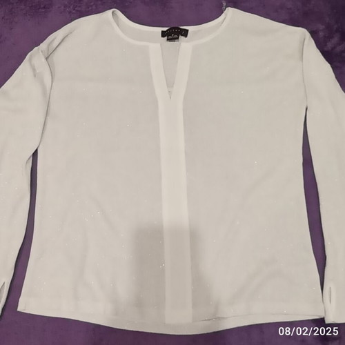 Women's top like new, long-sleeve, white with silver thread, size M Sanctuary