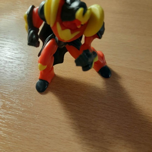 Gormiti Lord Keryon figure like new (Lord of Fire)