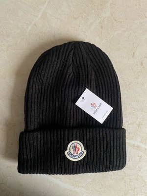 Moncler σκουφάκι σαν καινούργιο, μαύρο
