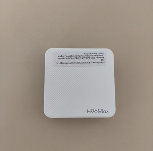 Android TV box αμεταχειριστο στο κουτί του