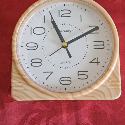 Geremy clock like new