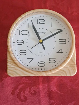 Geremy clock like new