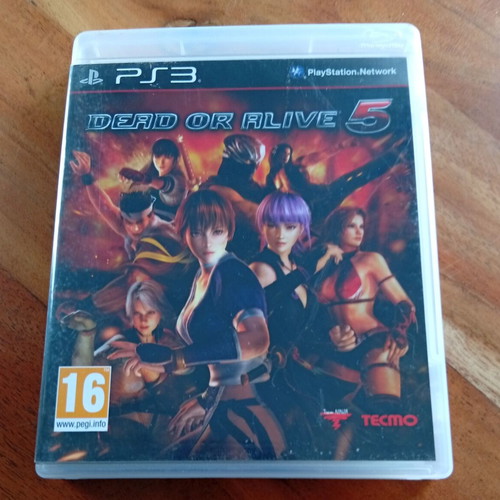 Dead or Alive 5 PS3 game used, 2012, Tecmo