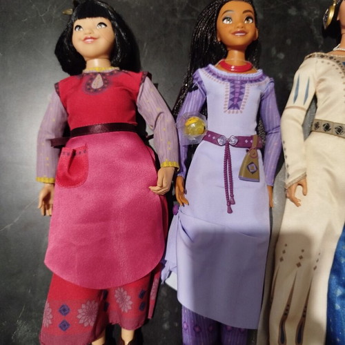 Disney Store Wish Set Dolls like new