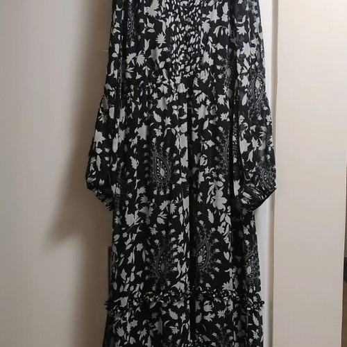 Evening dress like new, black and white, size L