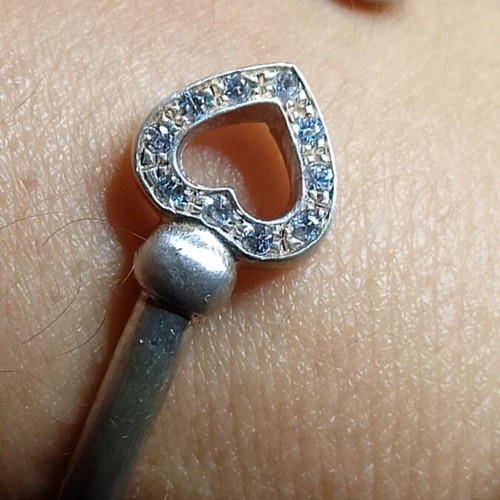 Silver 950 cuff bangle with heart motif and stones