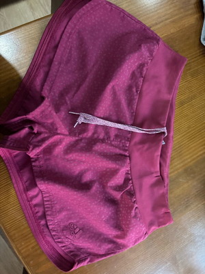 Adidas shorts red like new, size S