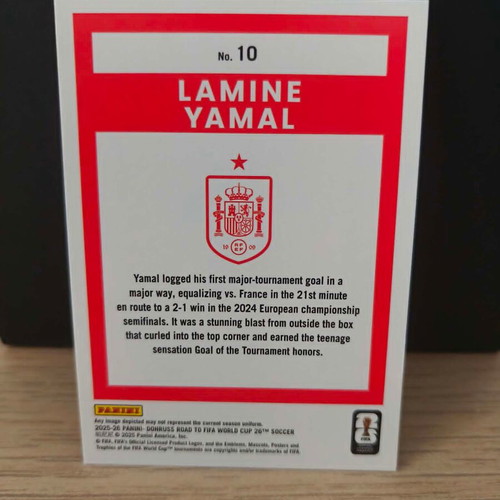 2025-26 Donruss Lamine Yamal #10 Base Card Spain new