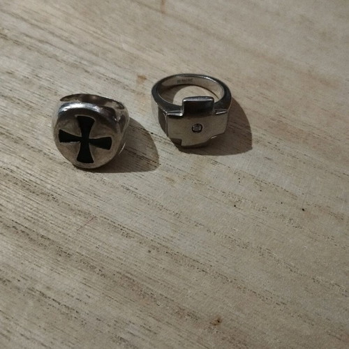 Two steel women's rings used, pack