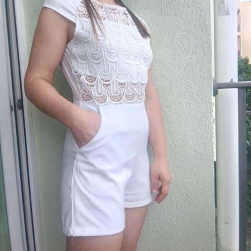 Vera & Lucy short romper, size M, white