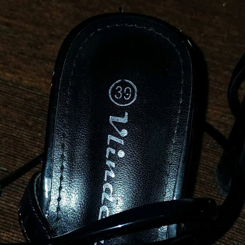 Black women's pumps used, size 39