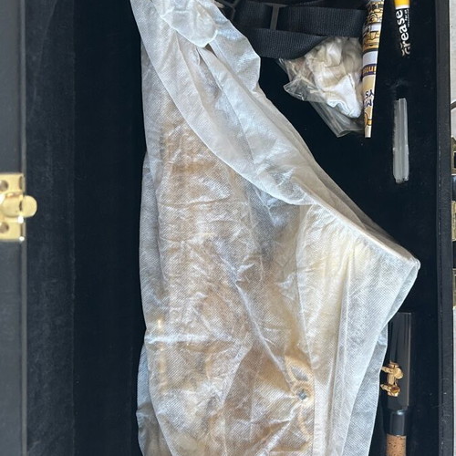 TTS-350 Tenoro saxophone like new with original packaging