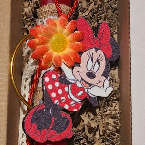 Scented candle new with wooden Minnie decoration