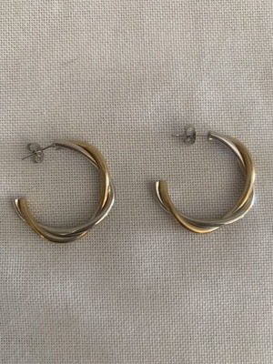 Double Hoop Earrings new, one gold plated, one silver