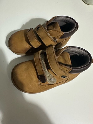 Kickers baby boot size 21 used