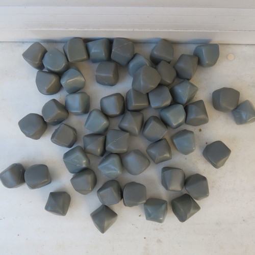 Plastic boulders like new, pack of 48 for diorama