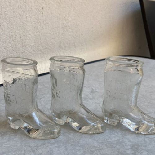 Jim Beam shot glasses set of 3 like new