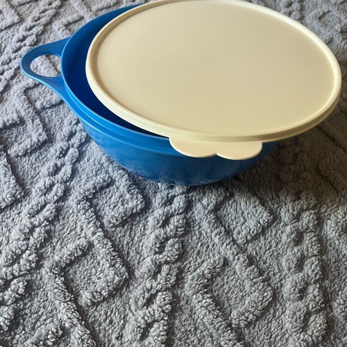 Μπωλ Tupperware 4 lt σαν καινούργιο