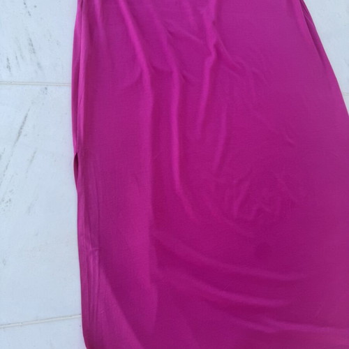 Fuchsia Maxi Summer Dress like new, halterneck with bow and lace