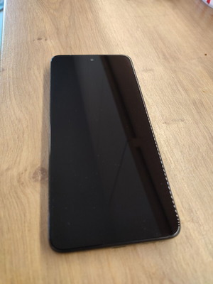 Motorola Moto G15 8+4/128 smartphone like new