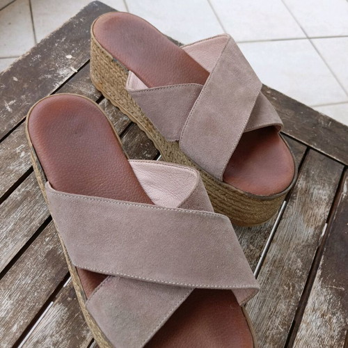 Toutounis slippers like new, double sole with crossed suede strap size 37 beige brown