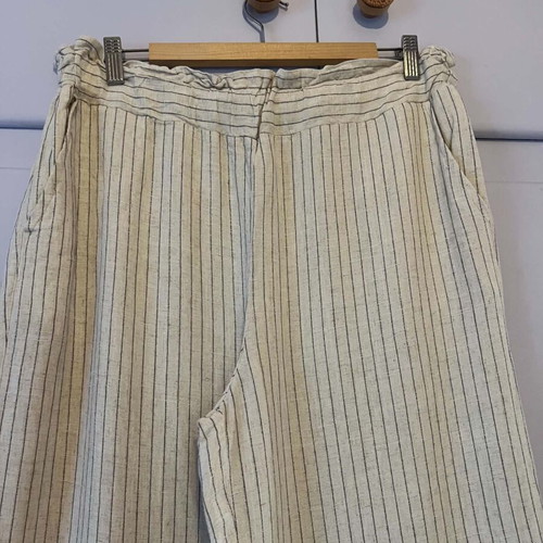 Striped wide leg pants Beloved like new, size XL 42